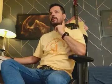 aaronbomer on Chaturbate 