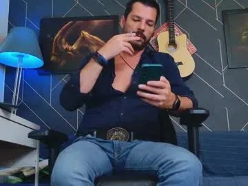 aaronbomer on Chaturbate 