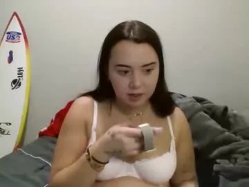 allylove2626 on Chaturbate 