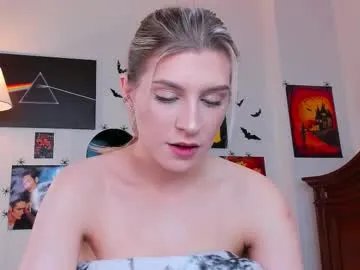 cassieholland on Chaturbate 