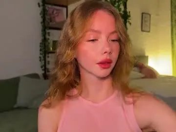 elli_harmon on Chaturbate 