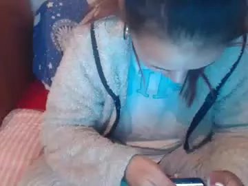 jessiestar3 on Chaturbate 
