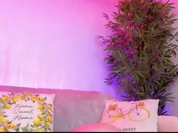 kimkardassiann on Chaturbate 