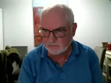 loop102 on Chaturbate 