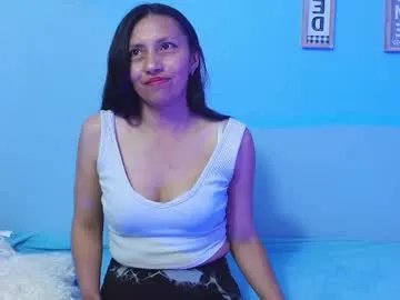 naya_10 on Chaturbate 