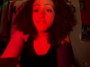 nellbee on Chaturbate 