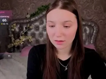 raven_crowe model from cb