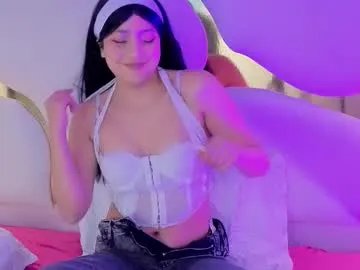 rosiejones_ model from cb