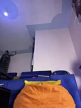 _Thirteen — ride dildo and squirt