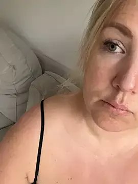 Anna_Alexa on StripChat 