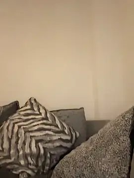 BootyQueenApril on StripChat 