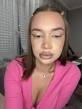 bunnyrich on StripChat 