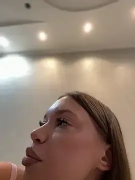 bunnyrich on StripChat 