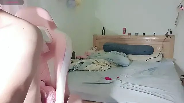 helen-my on StripChat 