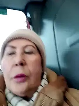 Hottie-Mom on StripChat 