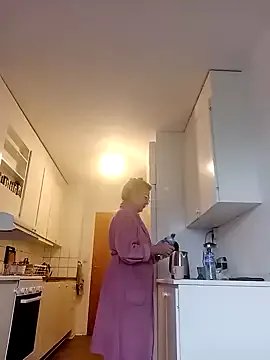 Hottie-Mom on StripChat 