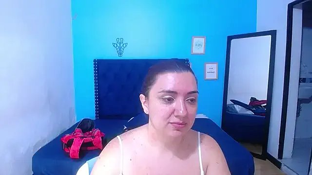 kinky_redhead18 on StripChat 