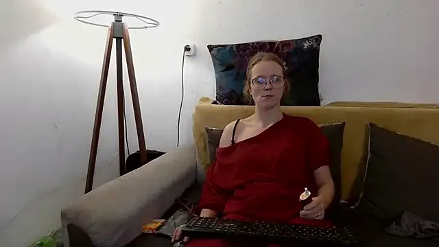 little-leni on StripChat 