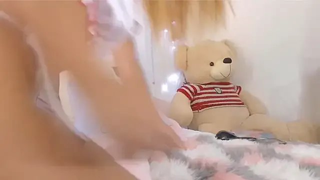 looklikeamovie on StripChat 