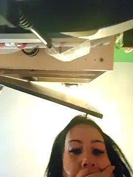 Maddythemilf on StripChat 