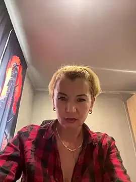 natasha251 on StripChat 