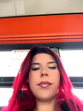 RiriRoseey on StripChat 