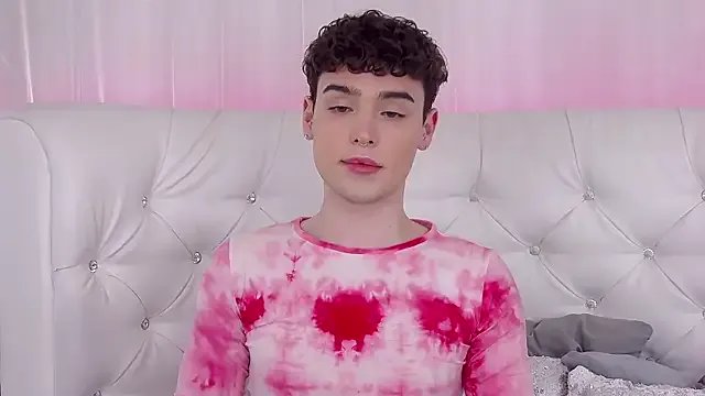 RobbyCharming on StripChat 