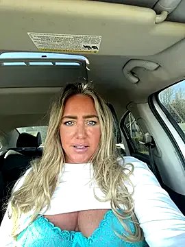 sunshinekisses on StripChat 