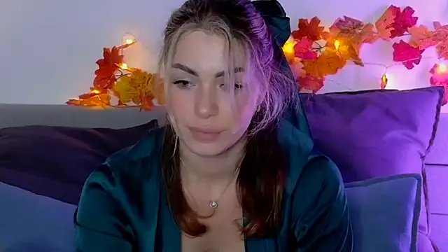 SweetDarling7 on StripChat 