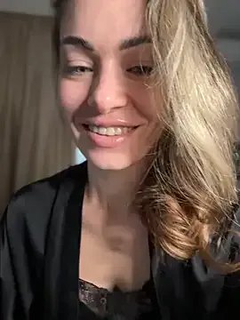 SweetDarling7 on StripChat 