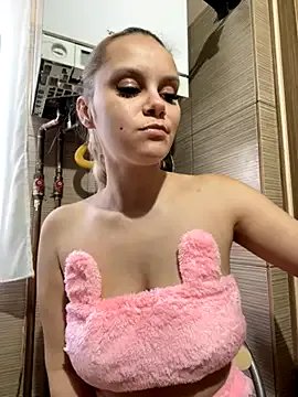 Tasty_Shape on StripChat 