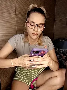 Tasty_Shape on StripChat 