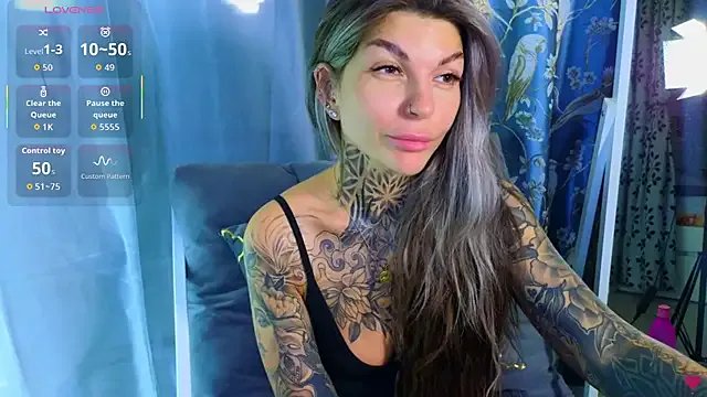 tattooedBabyy on StripChat 