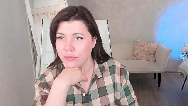 TheaCassian room chat