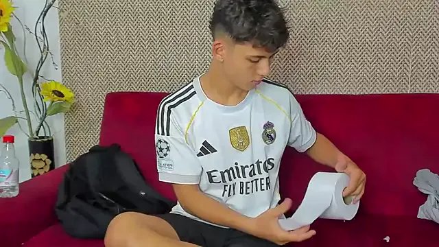 willy_sexxx18 on StripChat 