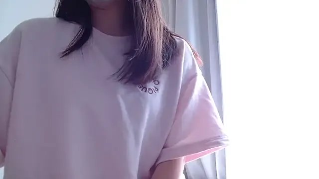 xxYuIxx on StripChat 