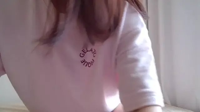 xxYuIxx on StripChat 