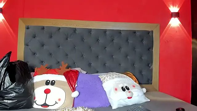 YayaHilton on StripChat 