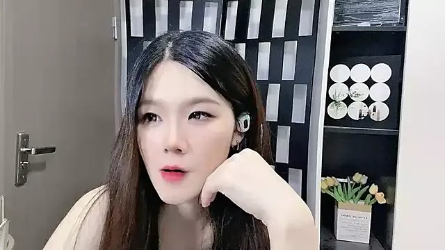 Yueyue-MM on StripChat 